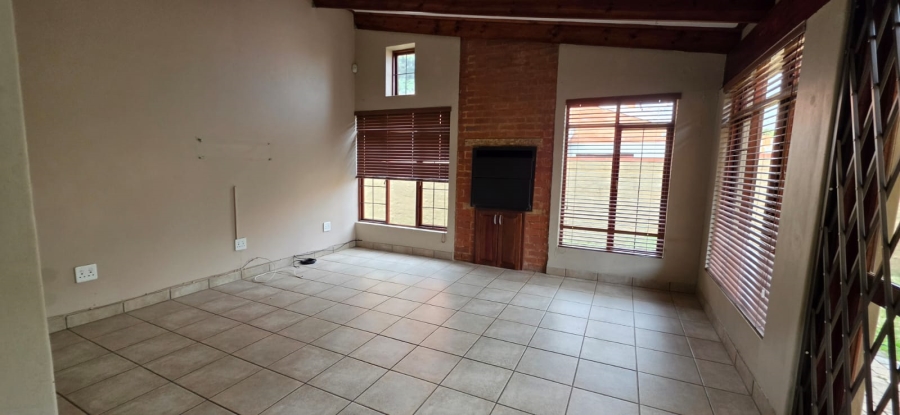 3 Bedroom Property for Sale in Waterval East North West